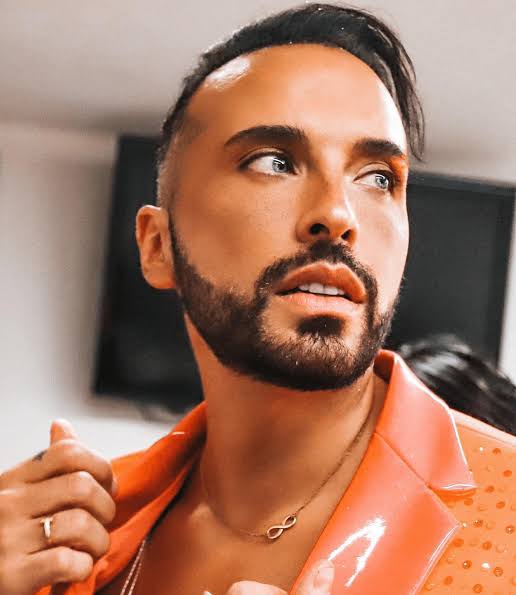 ¡JUSTO EN EL ORGULLO! «EL APIO» CONFIESA EN «LA CASA DE LOS FAMOSOS MX» SER AFEMINADO PERO NO&nbsp;GAY