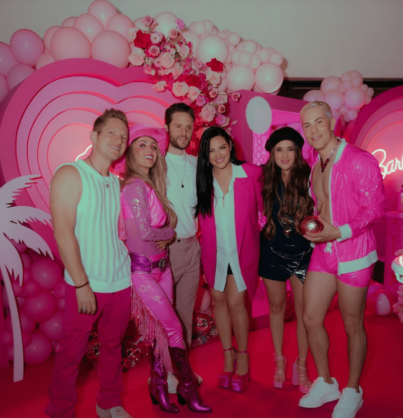 CHRISTIAN CHAVEZ DE RBD CELEBRA SU CUMPLE AL ESTILO&nbsp;«BARBIE»