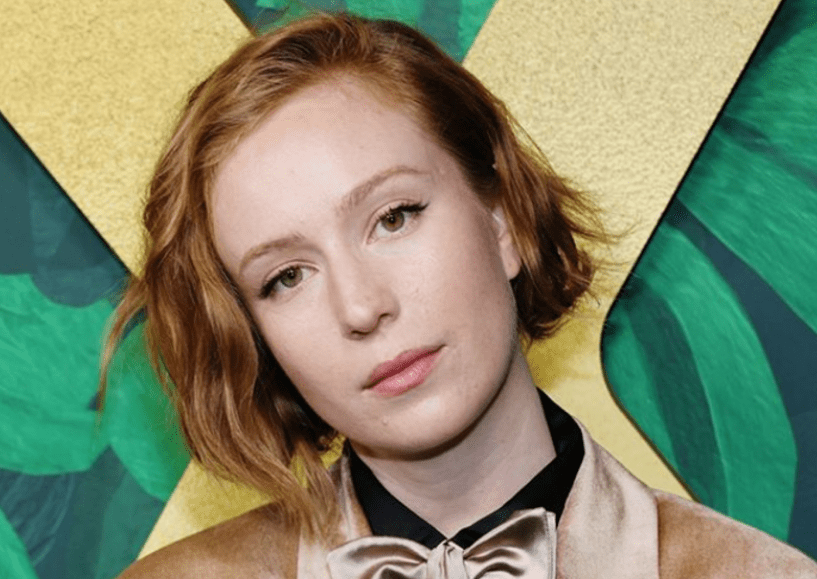 HANNAH EINBINDER DE «HACKS» A LA «LIQUIDACIÓN&nbsp;TOTAL»